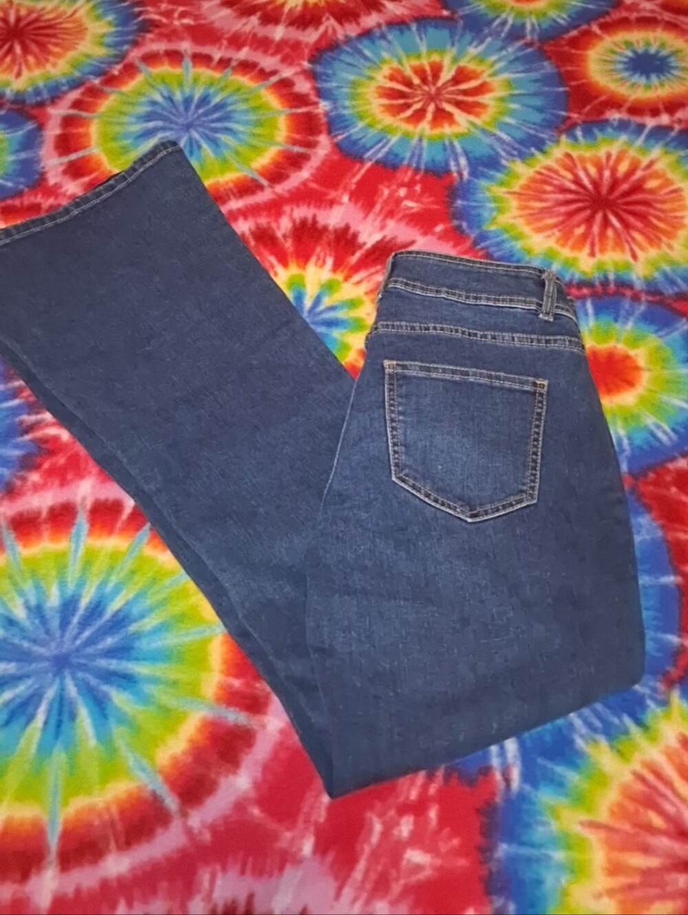 Classic Women's Dark Blue No Boundaries Straight-Leg Jeans. Size 5.